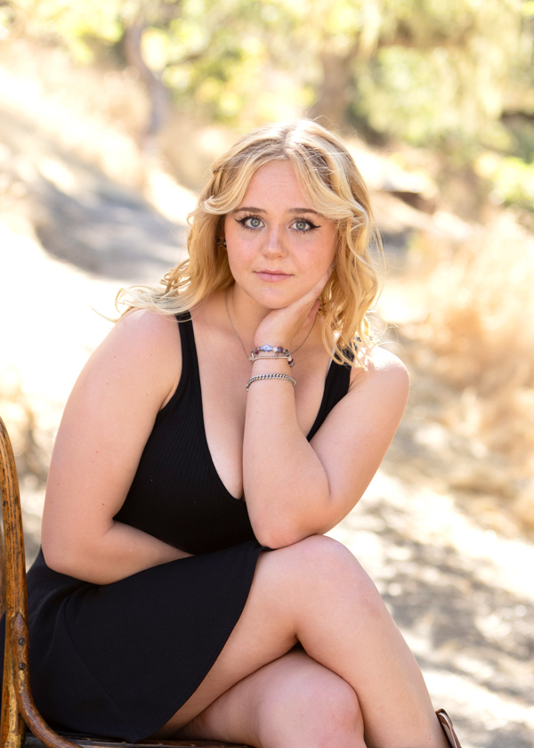 Outdoor Senior Portrait - Golden Sunlight Photography - Female Senior Portrait - Atascadero Photography Studio - Templeton High School Senior Photographer - Studio 101 West Photography