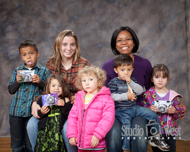 happy hearts preschool photo field trip tempelton photo studio, childern family portraits