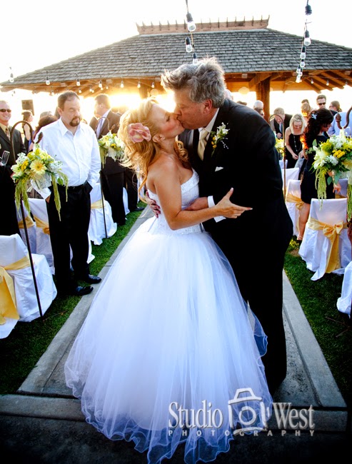 Eberle Winery - Kissing Bride and Groom - studio101west photography Eberle Winery - Central Coast Photographer - Central Coast Wedding Venue Photography - Studio 101 West Photography