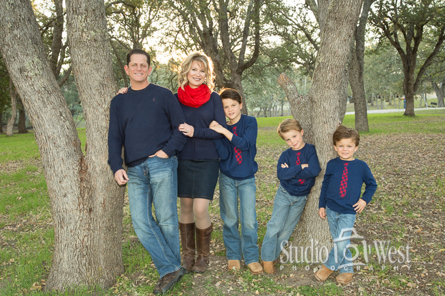 Family Portraits in the Oaks San Luis Obispo Portrait Photographer - Outdoor Portraits - Studio 101 West Photography