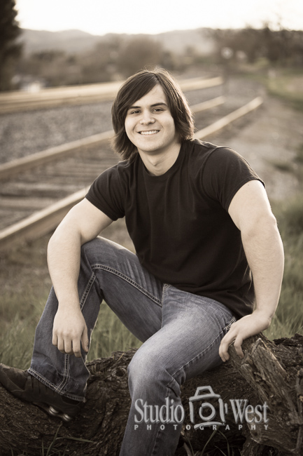 Senior Pictures in Country Setting - Templeton, CA Rail Road Track Pictures - Templeton Senior Portrait Photographer - Studio 101 West Photography