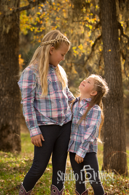 Ranch Kids - Sisters Poratrait Outdoor Family Portrait - Paso Robles Ranch Family Portraits - Studio 101 West Photography